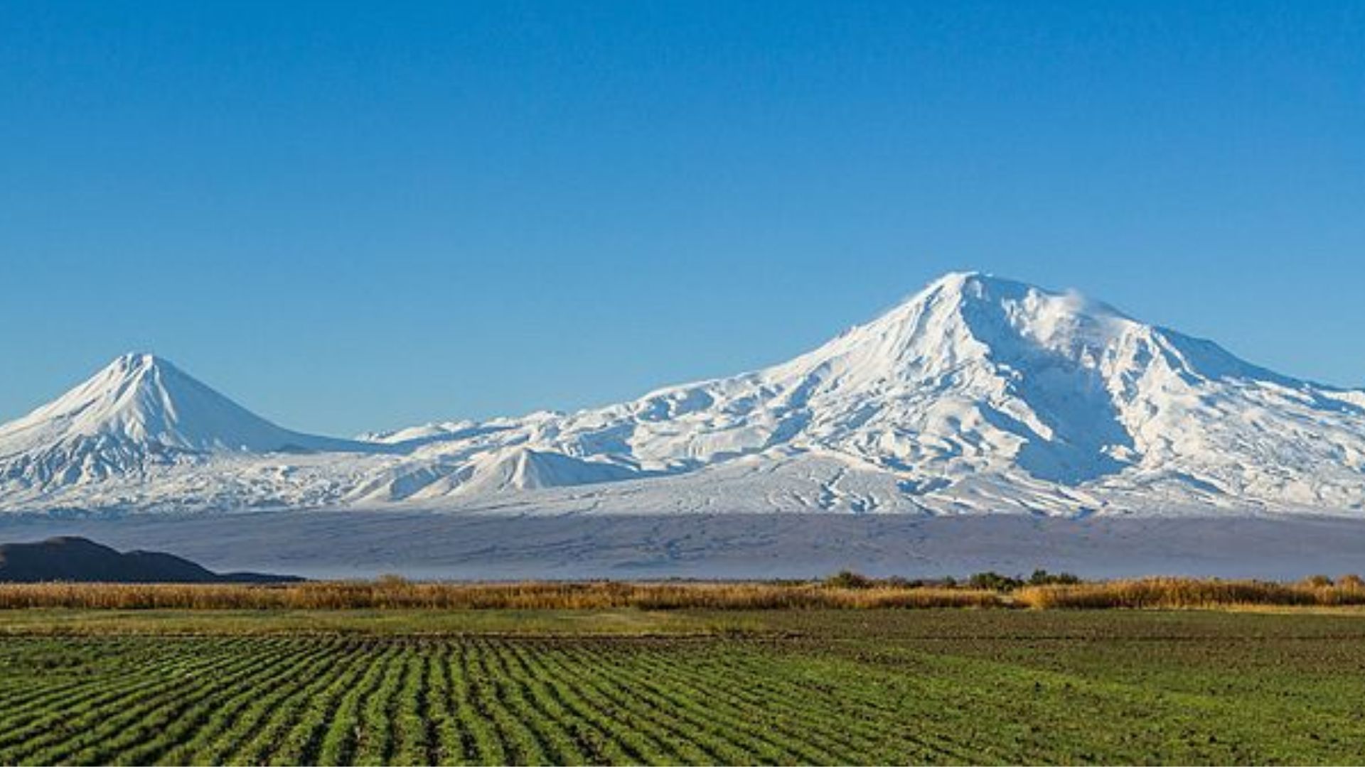 Gunung Ararat: Tempat Pendaratan Bahtera Nuh dari Kisah Air Bah