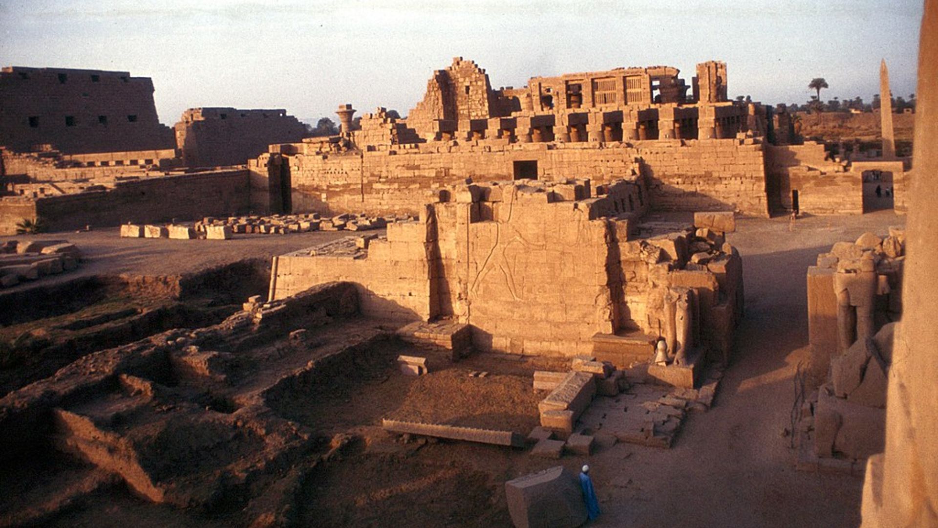 Candi Karnak: Salah Satu Situs Arkeologi Paling Penting di Mesir.