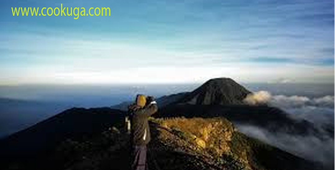 Gunung Puncak Mandala Keindahan